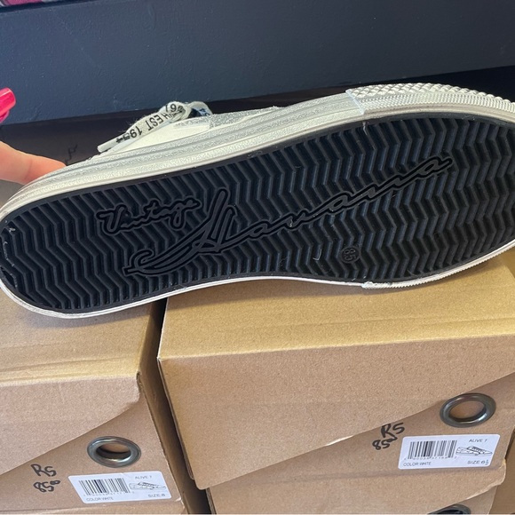 NWT vintage Havana sneakers - Picture 4 of 5